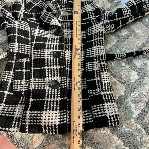 Me Jane Textured Plaid Belted jacket Black White Buttons size small - Picture 9 of 10